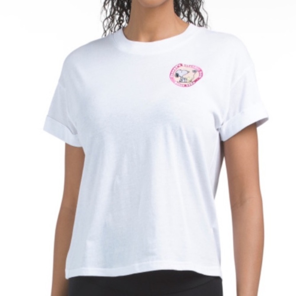 Adorable Snoopy T-Shirt NWT! Size S, Floral Design w/Snoopy & Woodstock Patch